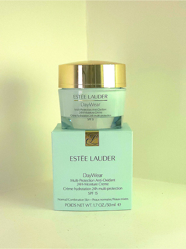کرم مرطوب‌کننده و آنتی‌اکسیدان روز استی لادر Estée Lauder